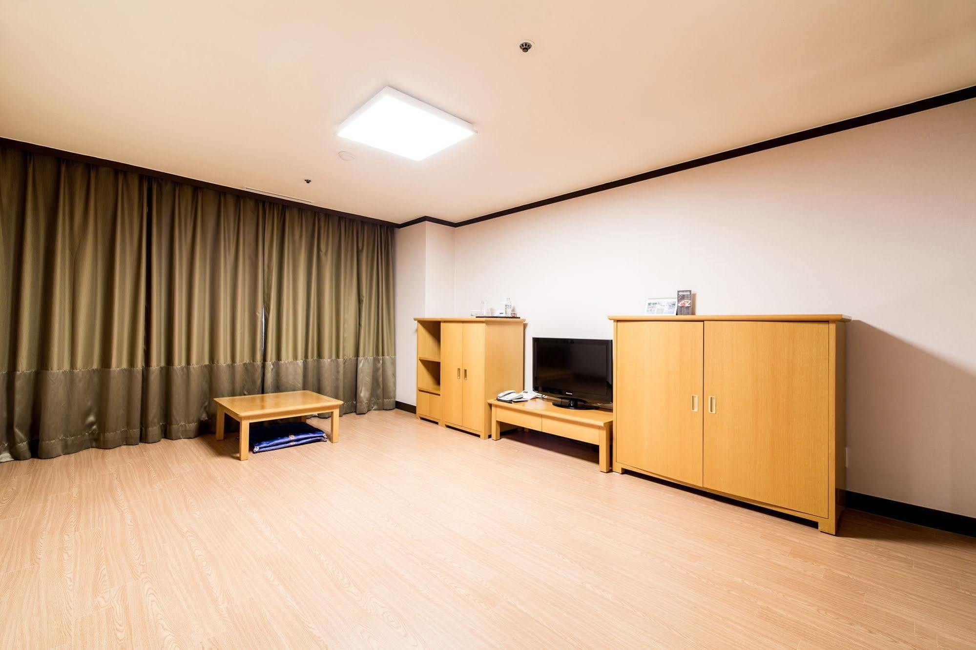 Hotel Miranda Icheon Exterior photo
